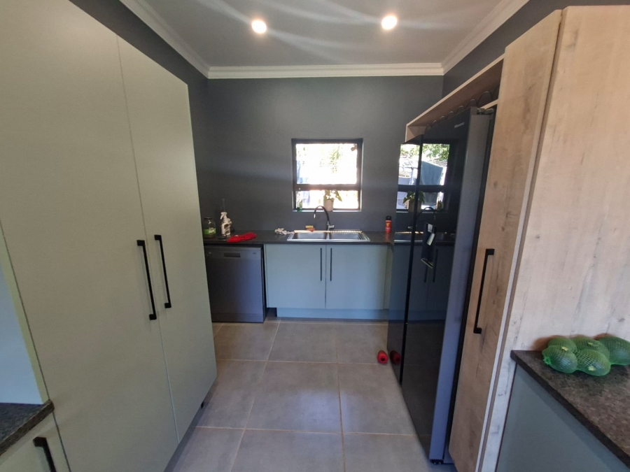 3 Bedroom Property for Sale in Helderkruin Gauteng
