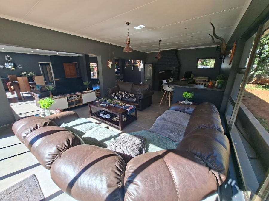3 Bedroom Property for Sale in Helderkruin Gauteng
