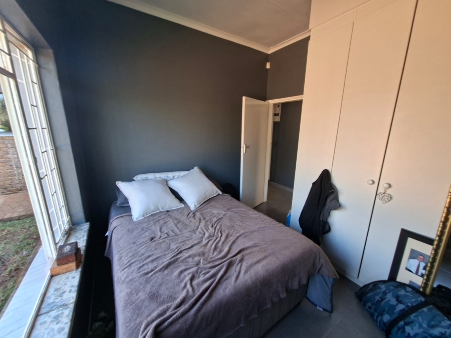 3 Bedroom Property for Sale in Helderkruin Gauteng