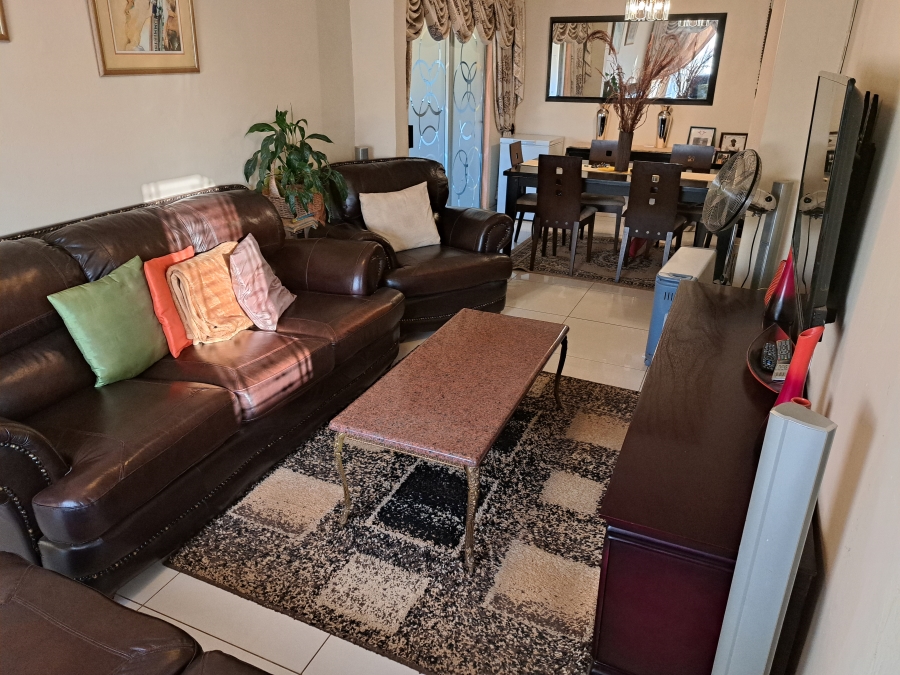 3 Bedroom Property for Sale in Protea Glen Gauteng