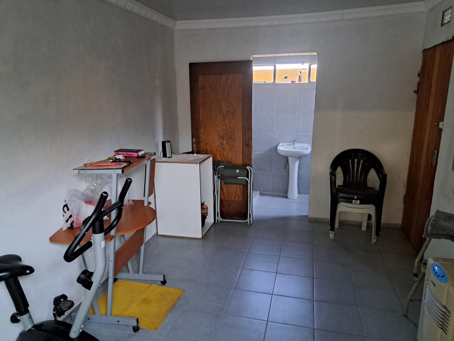 3 Bedroom Property for Sale in Protea Glen Gauteng