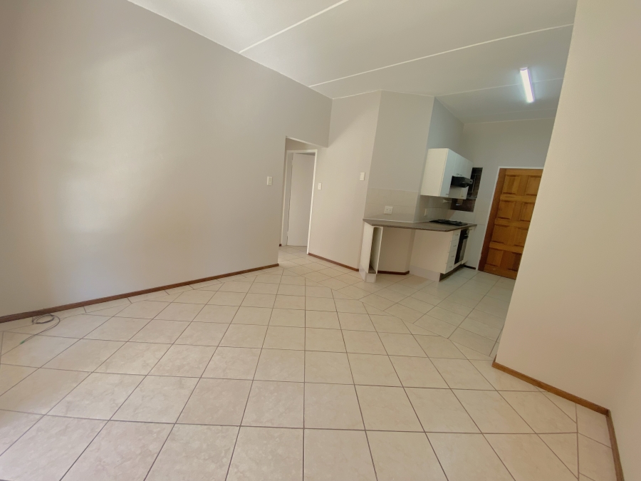 2 Bedroom Property for Sale in Roodekrans Gauteng
