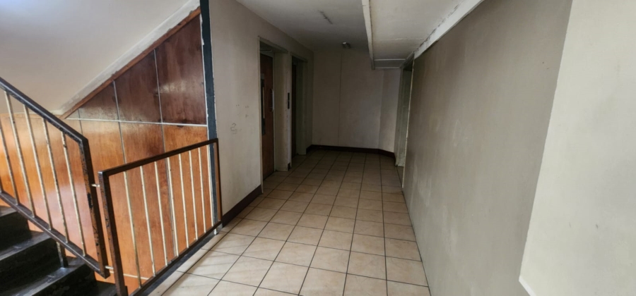 2 Bedroom Property for Sale in Berea Gauteng