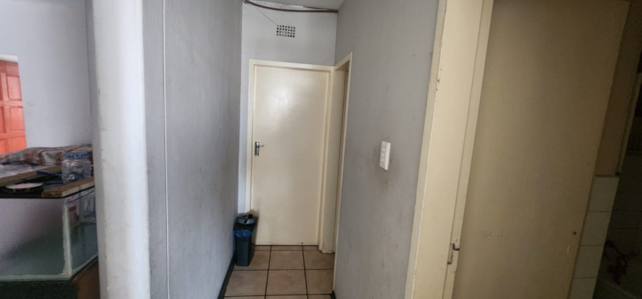 2 Bedroom Property for Sale in Berea Gauteng