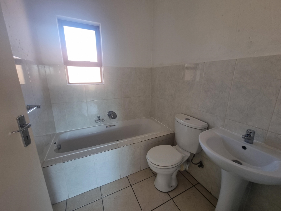 2 Bedroom Property for Sale in Ruimsig Gauteng