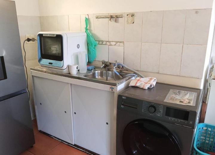To Let 1 Bedroom Property for Rent in Apple Park Gauteng