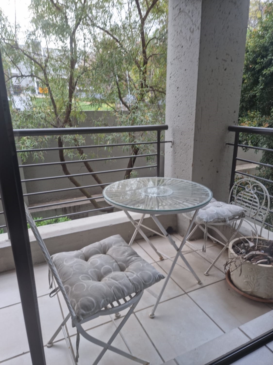 To Let 1 Bedroom Property for Rent in Bryanston Gauteng