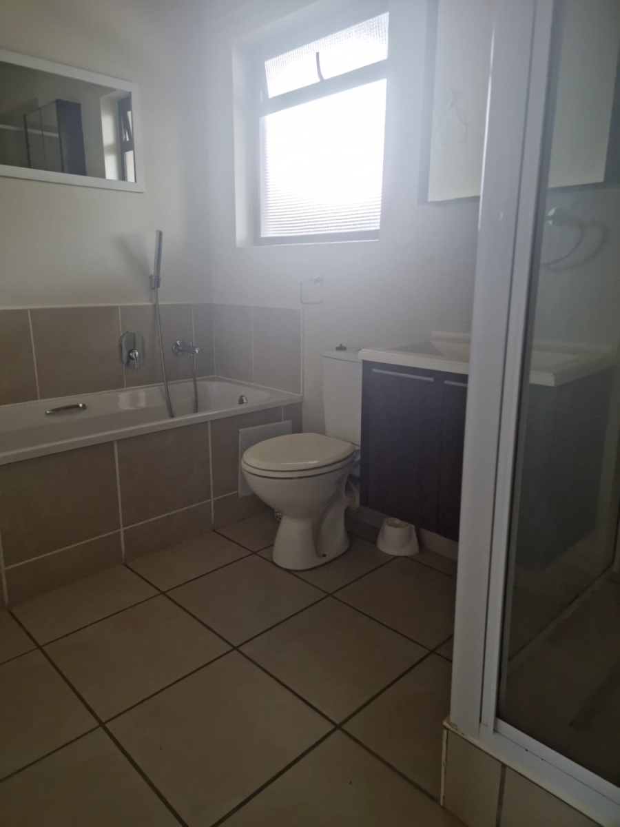 To Let 1 Bedroom Property for Rent in Bryanston Gauteng