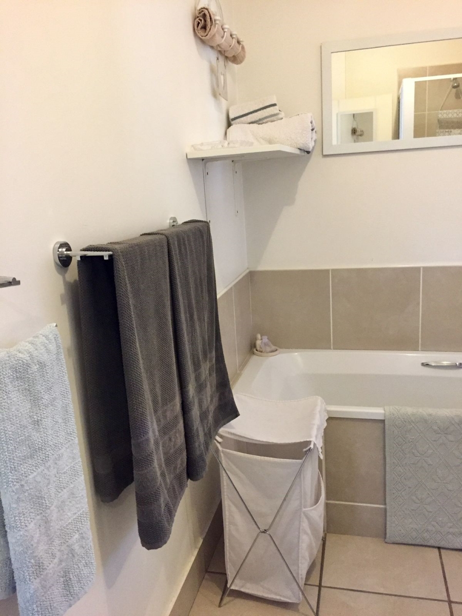 To Let 1 Bedroom Property for Rent in Bryanston Gauteng