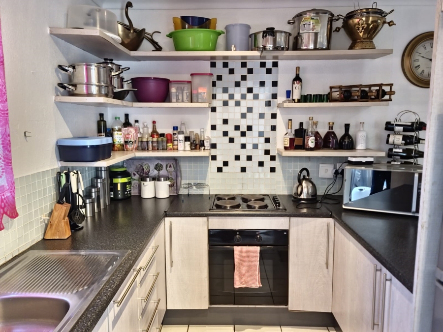 2 Bedroom Property for Sale in Equestria Gauteng