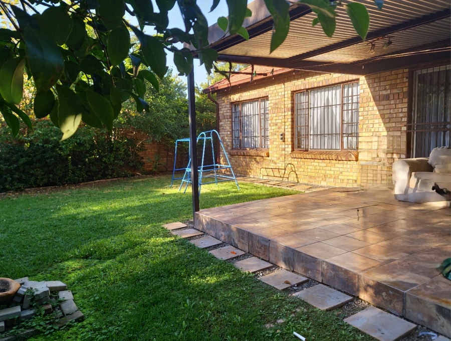 2 Bedroom Property for Sale in Equestria Gauteng