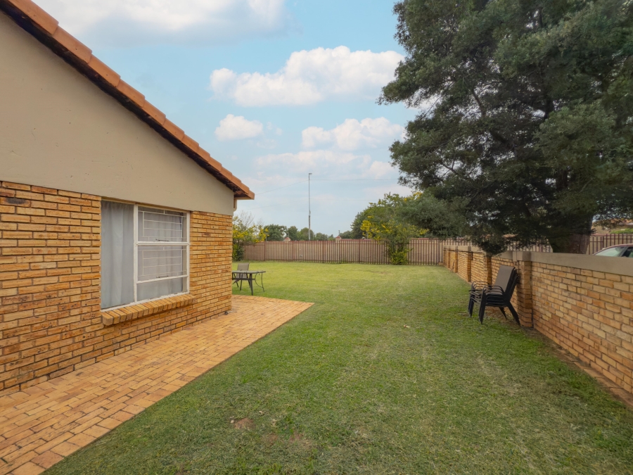 3 Bedroom Property for Sale in Heuwelsig Estate Gauteng