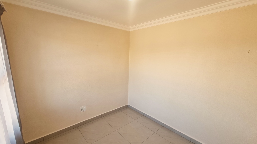 2 Bedroom Property for Sale in Meyersdal Gauteng