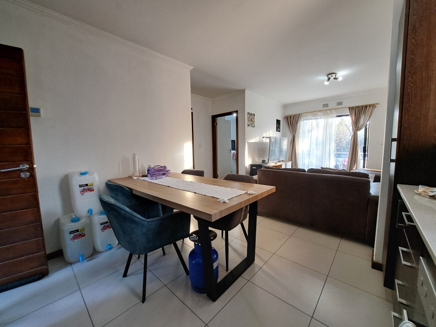 To Let 2 Bedroom Property for Rent in Jackal Creek Golf Estate Gauteng