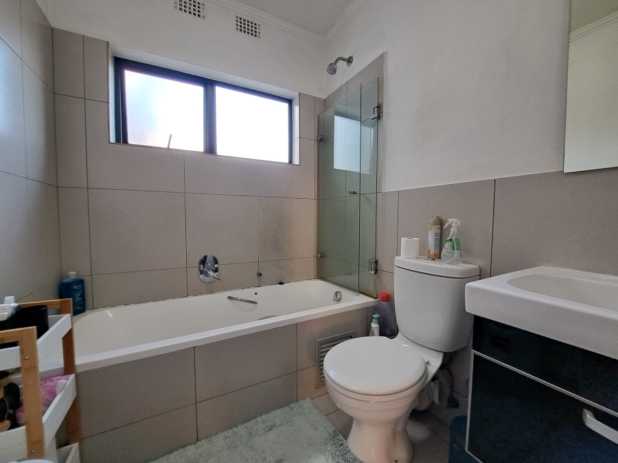 To Let 2 Bedroom Property for Rent in Jackal Creek Golf Estate Gauteng