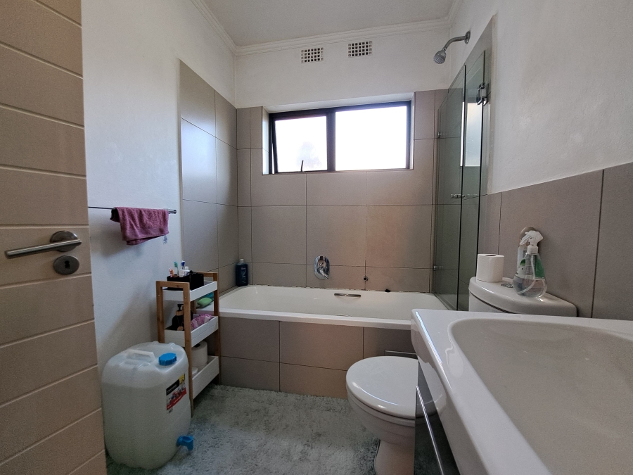 To Let 2 Bedroom Property for Rent in Jackal Creek Golf Estate Gauteng