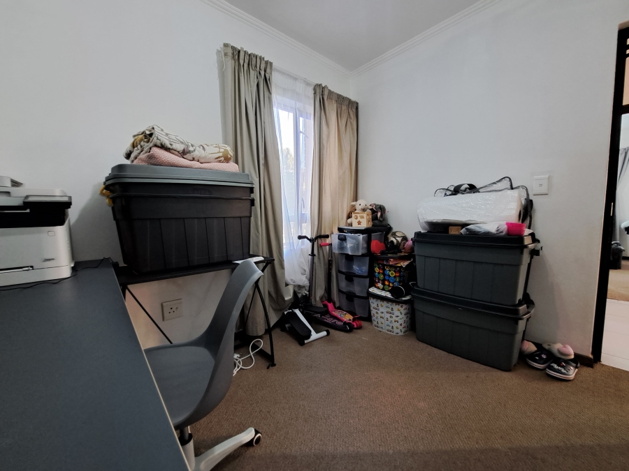 To Let 2 Bedroom Property for Rent in Jackal Creek Golf Estate Gauteng