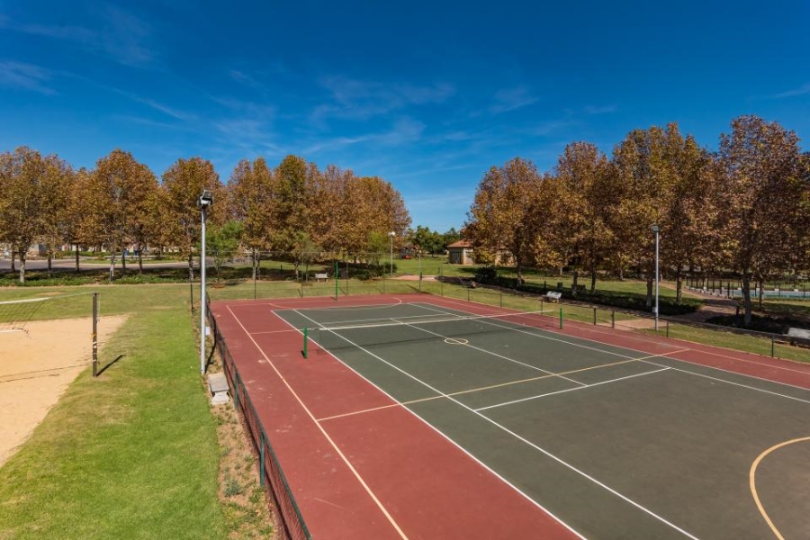 5 Bedroom Property for Sale in Crescent Wood Country Estate Gauteng