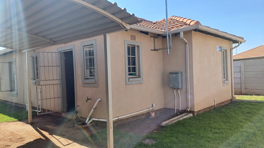 3 Bedroom Property for Sale in Sky City Gauteng
