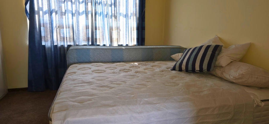 6 Bedroom Property for Sale in Oakdene Gauteng