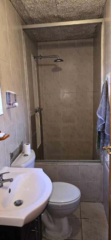 6 Bedroom Property for Sale in Oakdene Gauteng