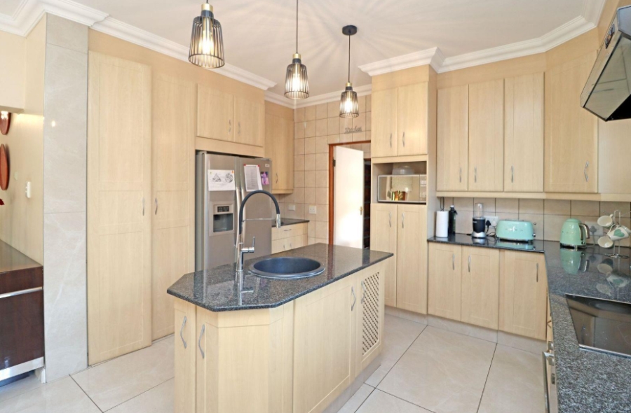To Let 5 Bedroom Property for Rent in Kyalami Gauteng