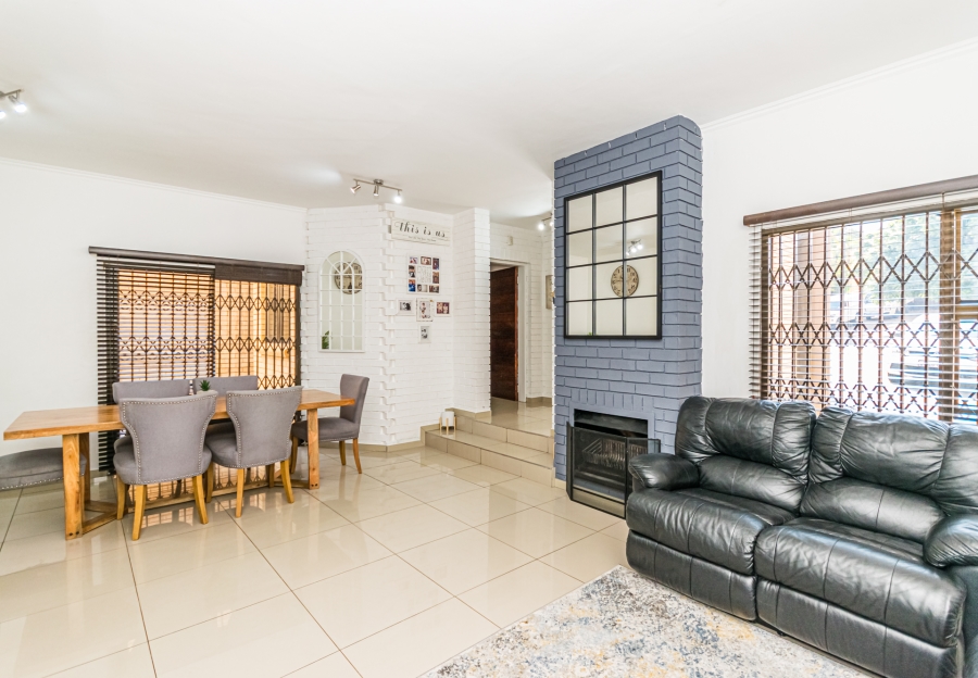 3 Bedroom Property for Sale in Halfway Gardens Gauteng