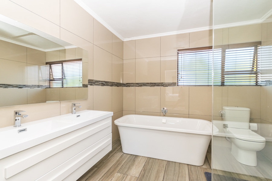 3 Bedroom Property for Sale in Halfway Gardens Gauteng
