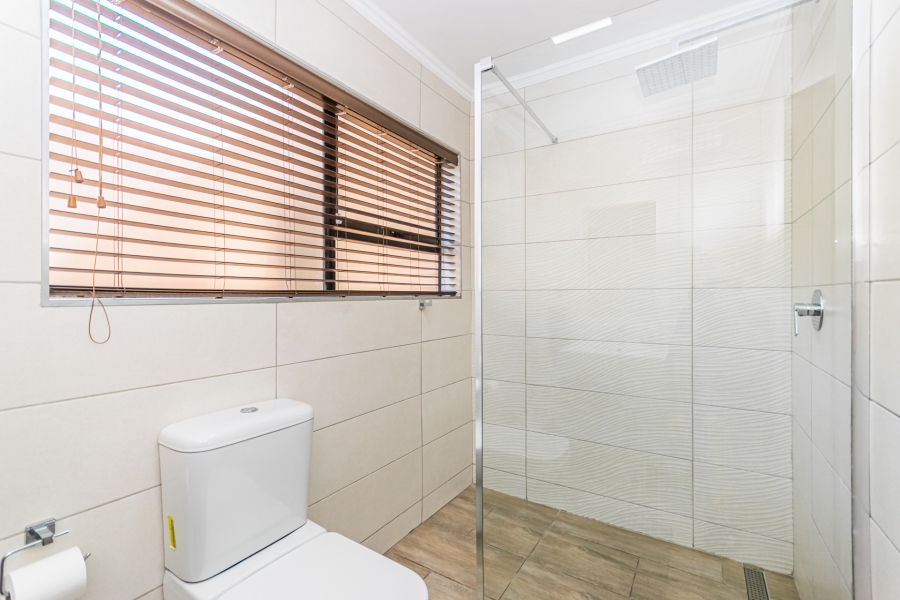 3 Bedroom Property for Sale in Halfway Gardens Gauteng