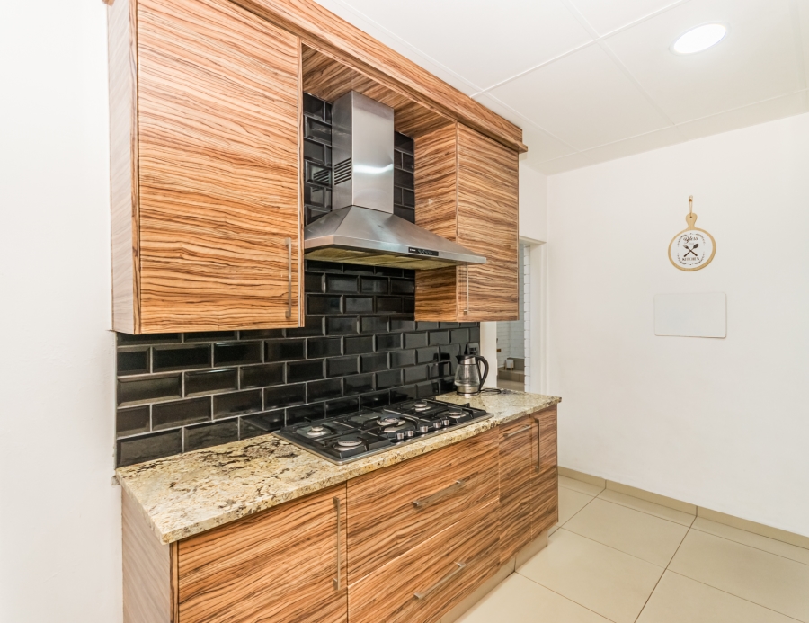 3 Bedroom Property for Sale in Halfway Gardens Gauteng