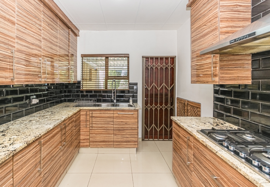 3 Bedroom Property for Sale in Halfway Gardens Gauteng