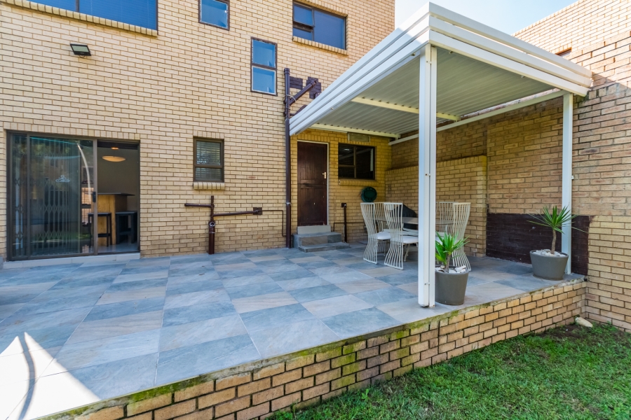 3 Bedroom Property for Sale in Halfway Gardens Gauteng