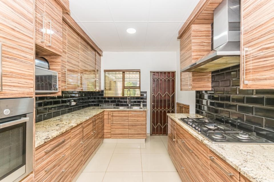 3 Bedroom Property for Sale in Halfway Gardens Gauteng