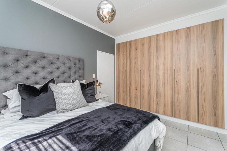 3 Bedroom Property for Sale in Crowthorne AH Gauteng