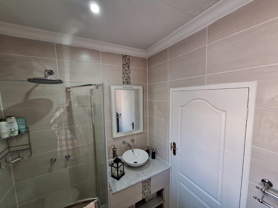 3 Bedroom Property for Sale in Eldoraigne Gauteng