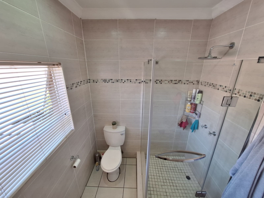 3 Bedroom Property for Sale in Eldoraigne Gauteng