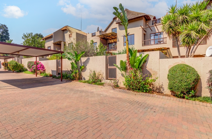 1 Bedroom Property for Sale in Sunninghill Gauteng