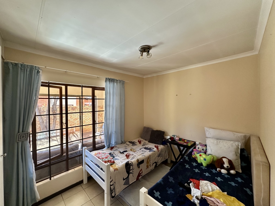 To Let 3 Bedroom Property for Rent in Monavoni A H Gauteng