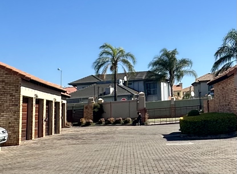 To Let 3 Bedroom Property for Rent in Monavoni A H Gauteng