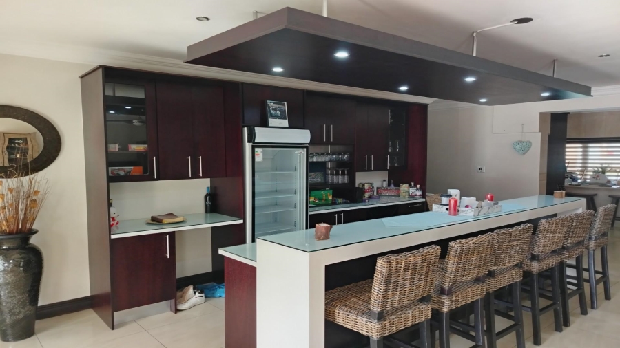 6 Bedroom Property for Sale in Kaalplaats Gauteng