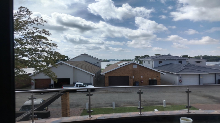 6 Bedroom Property for Sale in Kaalplaats Gauteng