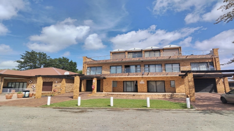 6 Bedroom Property for Sale in Kaalplaats Gauteng