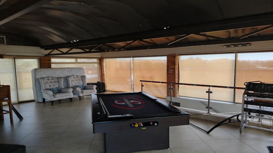6 Bedroom Property for Sale in Kaalplaats Gauteng