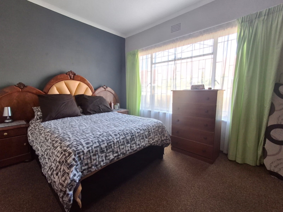 3 Bedroom Property for Sale in Rustivia Gauteng