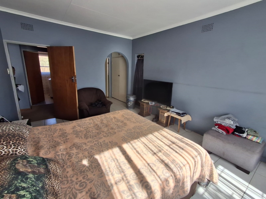 3 Bedroom Property for Sale in Rustivia Gauteng