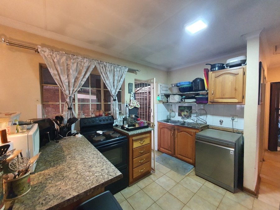 2 Bedroom Property for Sale in Silverton Gauteng