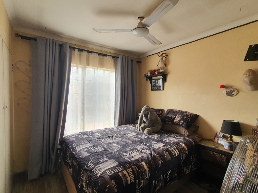 2 Bedroom Property for Sale in Silverton Gauteng