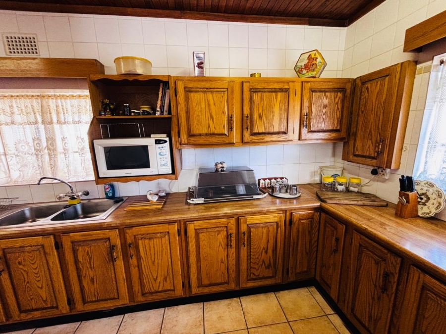 4 Bedroom Property for Sale in Wentworth Park Gauteng
