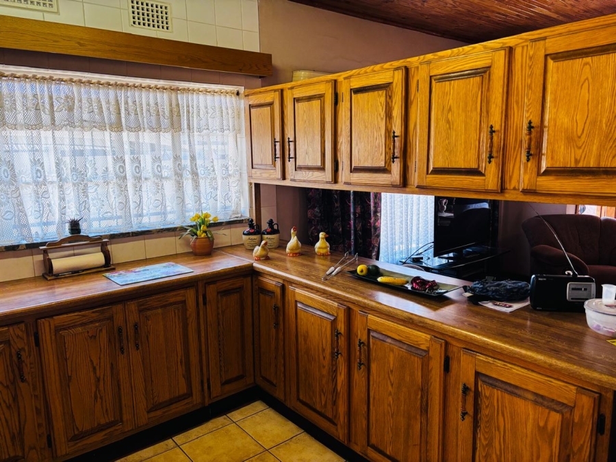4 Bedroom Property for Sale in Wentworth Park Gauteng