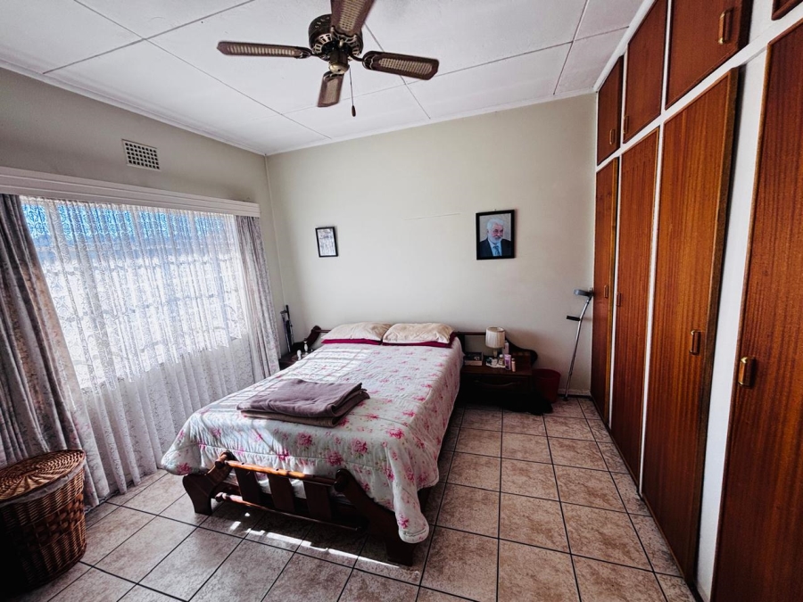 4 Bedroom Property for Sale in Wentworth Park Gauteng